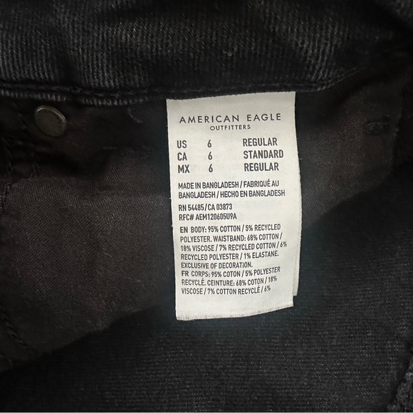 Distressed American Eagle Mom Jean Sz. 6-reg - Picture 6 of 11